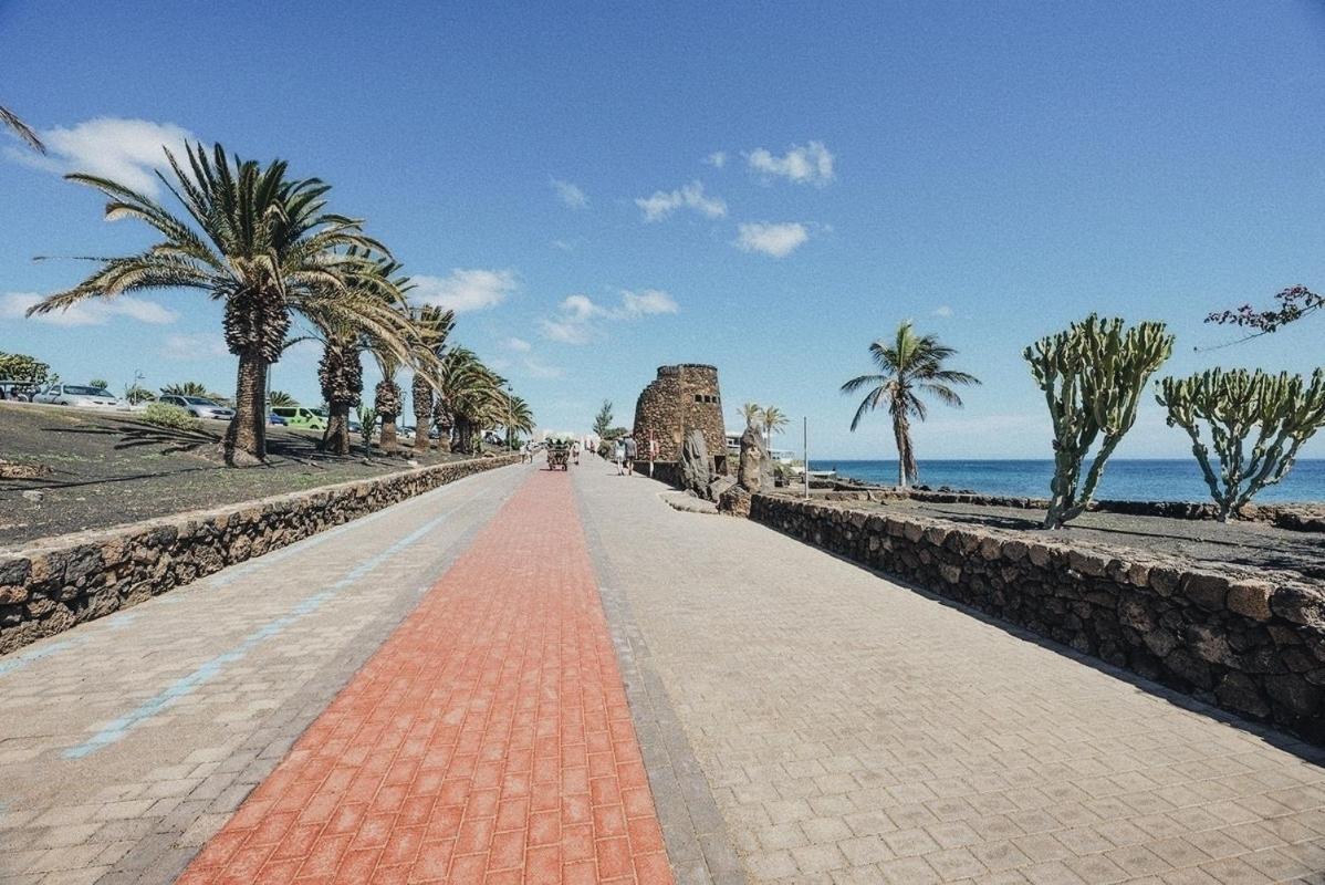 Lanzarote Beach Apartments, Casa Ona กอสตา เตกีสเซ ภายนอก รูปภาพ